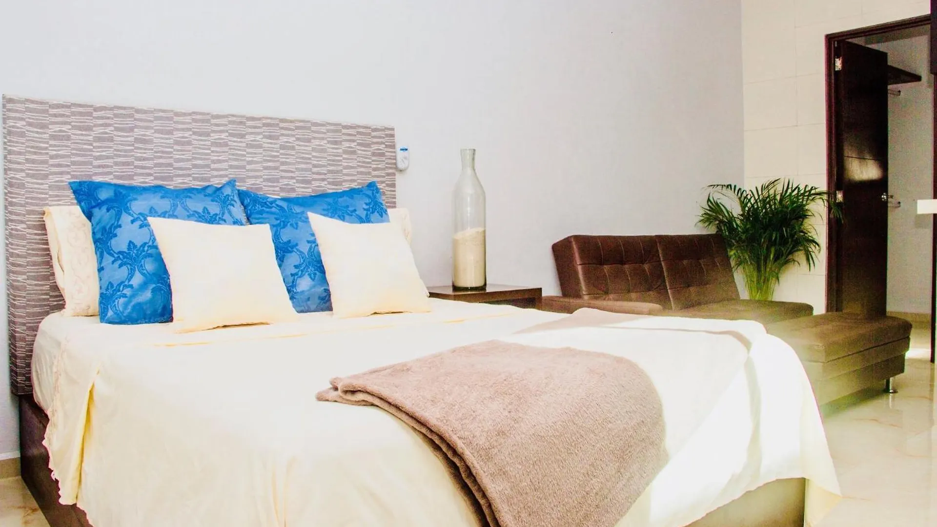 Guest house Room In Condo Playa del Carmen