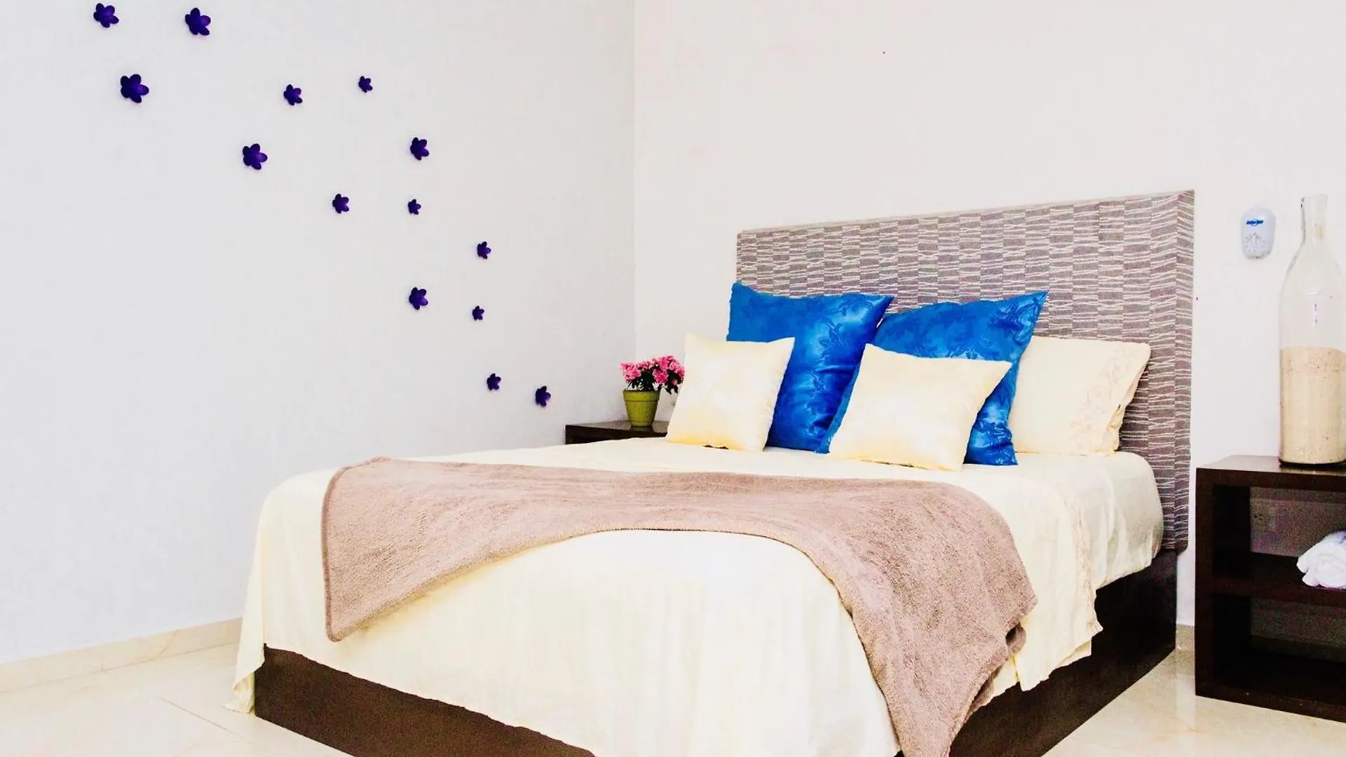 Room In Condo Playa del Carmen Mexico