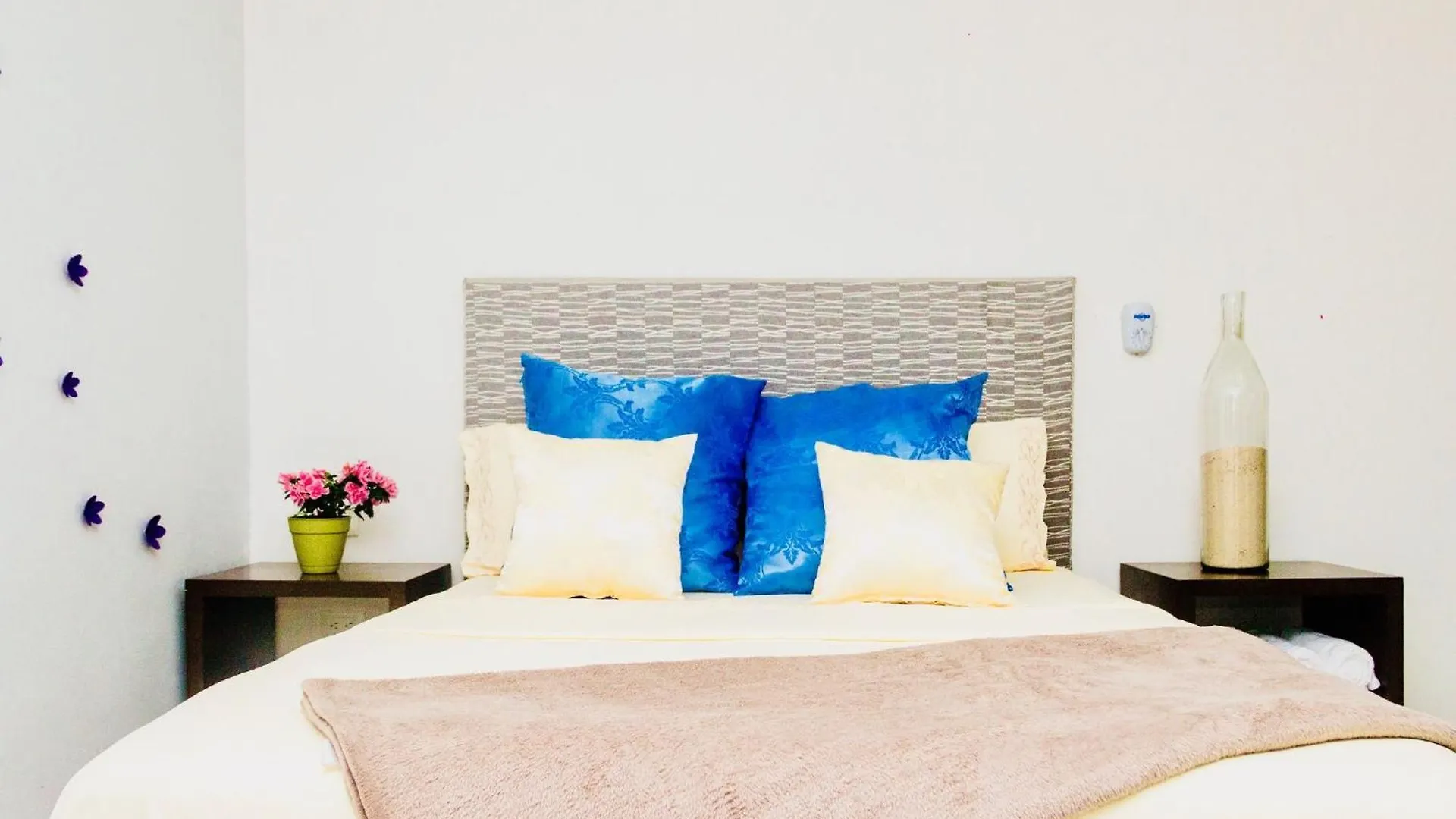 Room In Condo Playa del Carmen