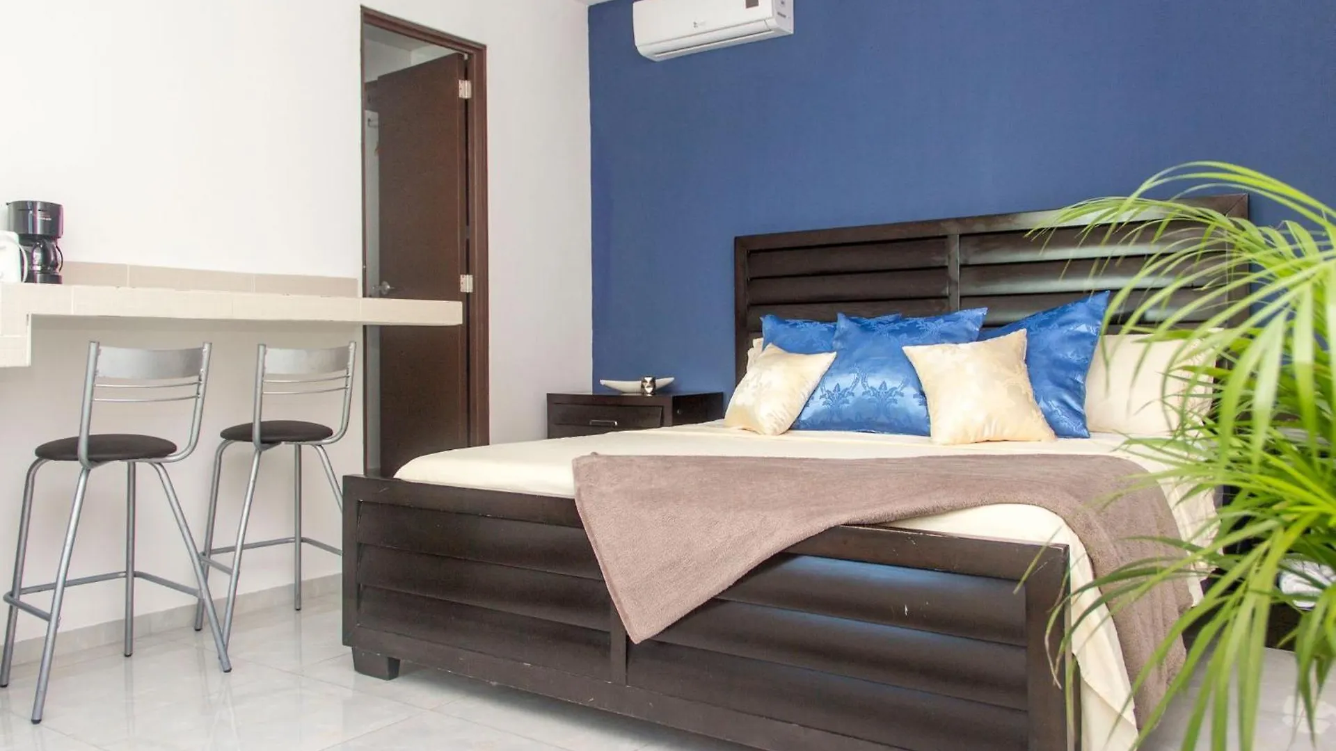 Room In Condo Playa del Carmen Guest house