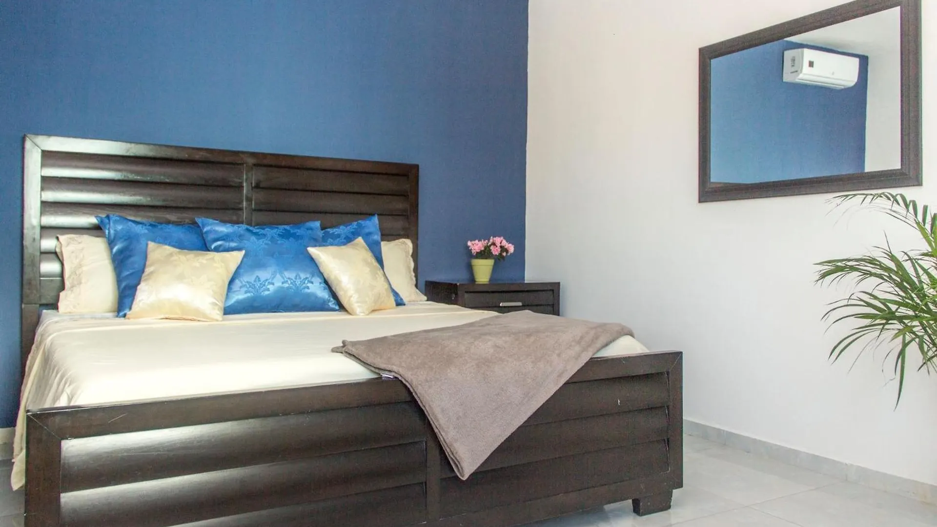 Room In Condo Playa del Carmen 3*,